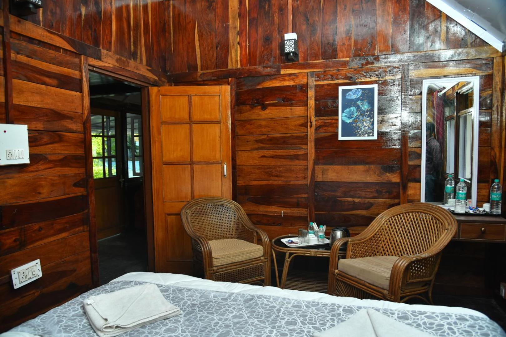 Kumaon Roop Resort Near Kainchi Dham Nainital Exterior foto