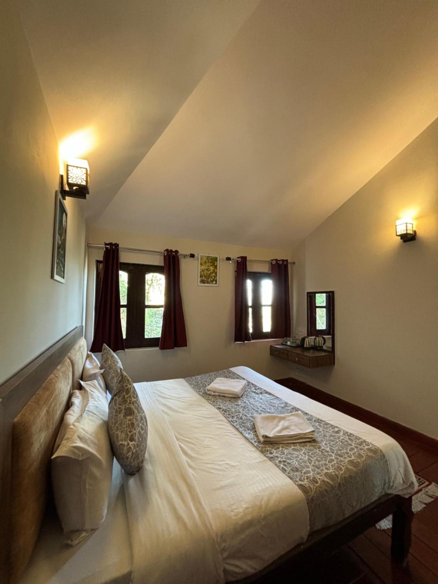 Kumaon Roop Resort Near Kainchi Dham Nainital Exterior foto