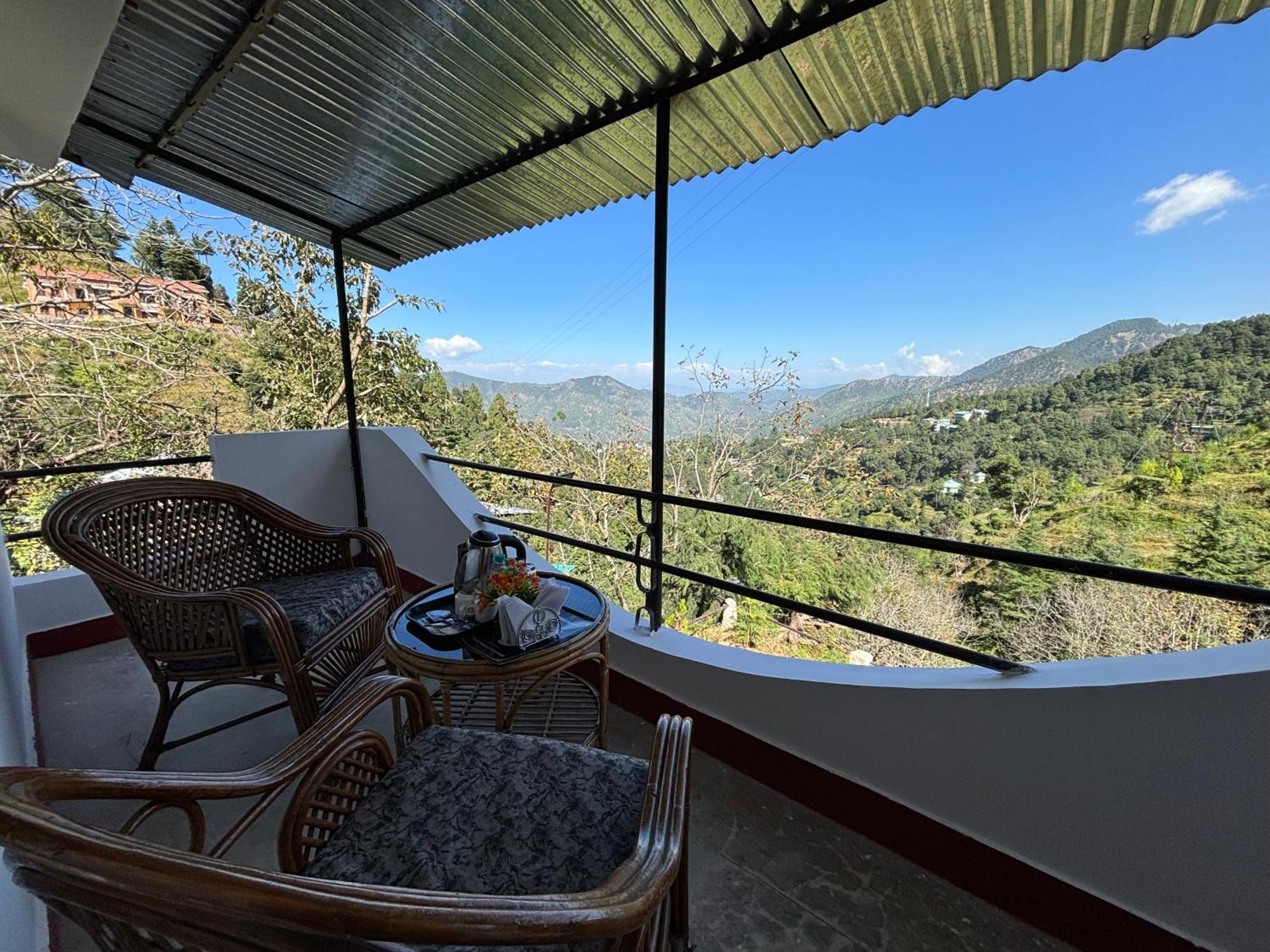 Kumaon Roop Resort Near Kainchi Dham Nainital Exterior foto